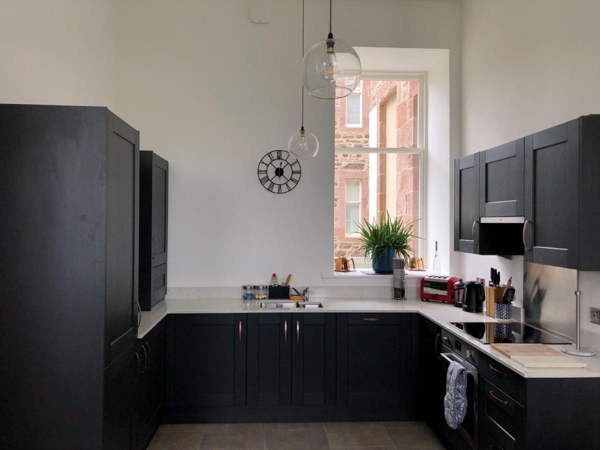 Inverness Great Glen Town House, 5 Minute Drive From Town Centre Exteriör bild