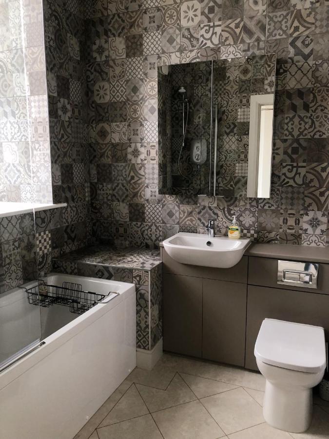 Inverness Great Glen Town House, 5 Minute Drive From Town Centre Exteriör bild