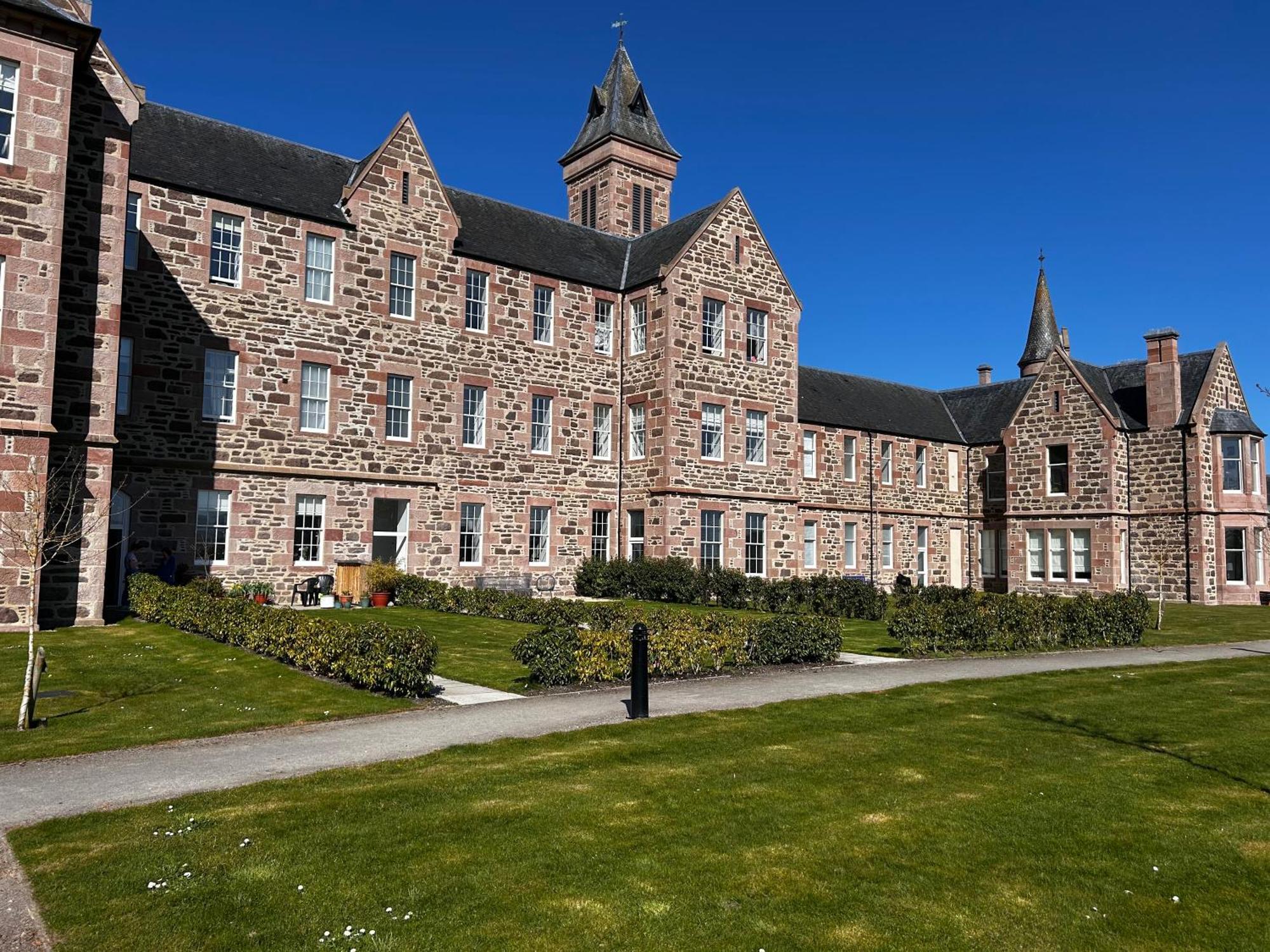 Inverness Great Glen Town House, 5 Minute Drive From Town Centre Exteriör bild