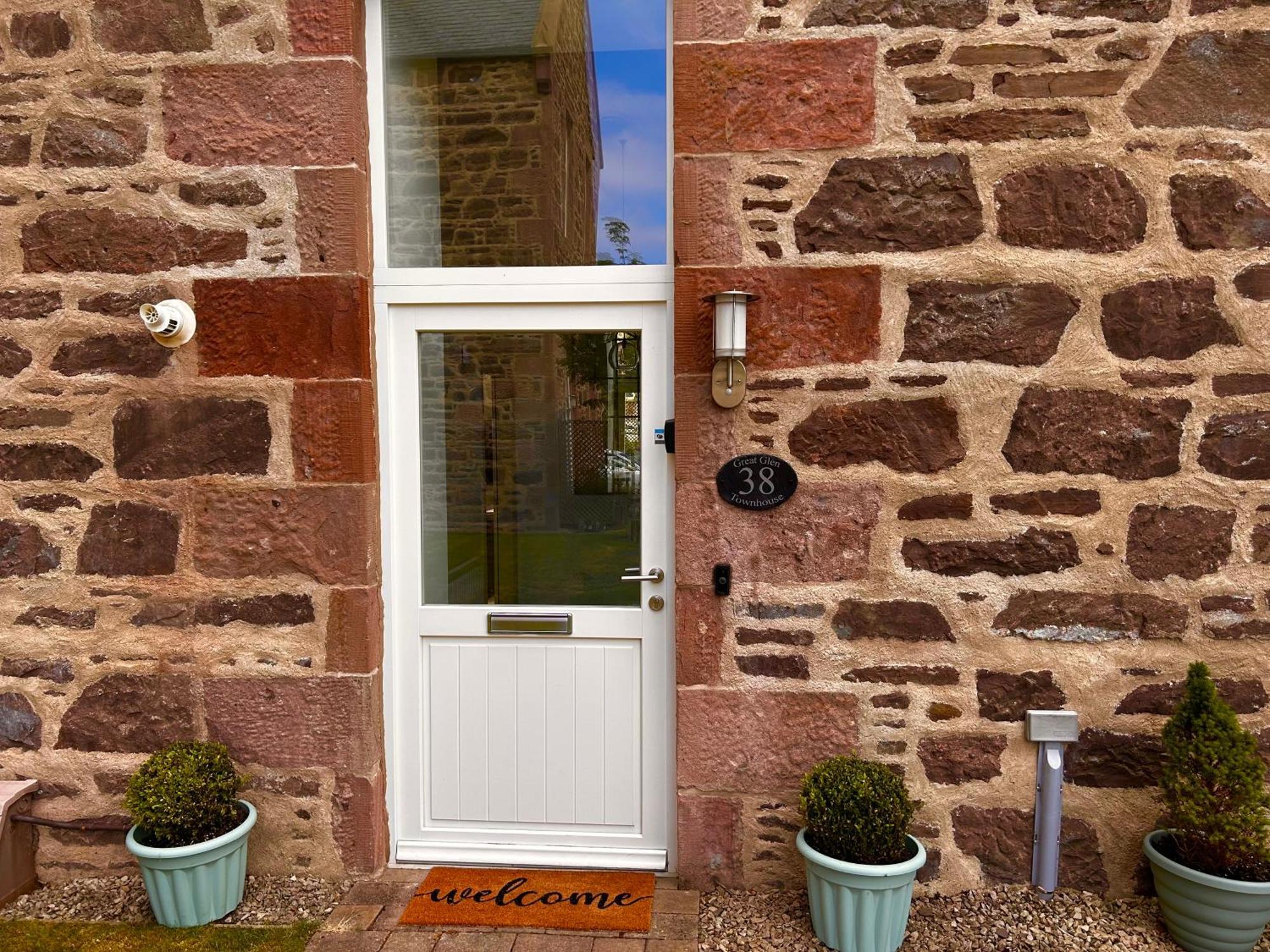 Inverness Great Glen Town House, 5 Minute Drive From Town Centre Exteriör bild